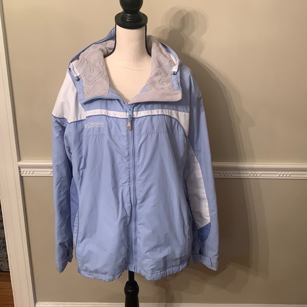 Blue Columbia Sportswear Company. Size XL. Excellent Condition